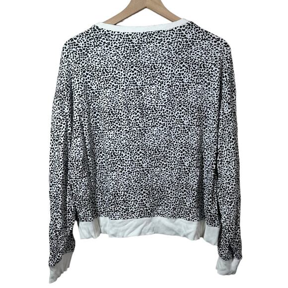 Z Supply White Black Leopard Pullover Sweatshirt Size Medium Cozy - Picture 4 of 9